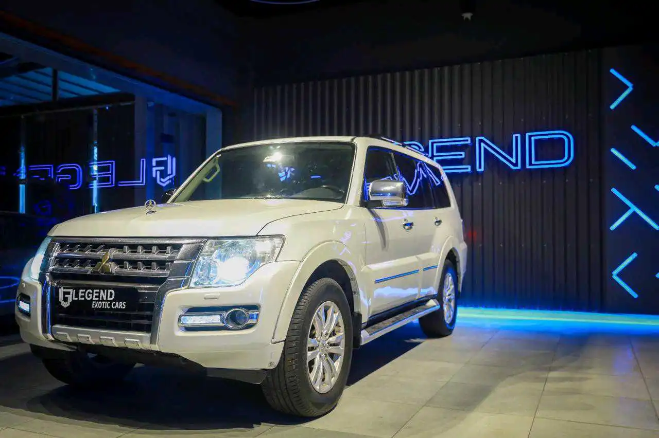 ميتسوبيشي باجيرو 2017